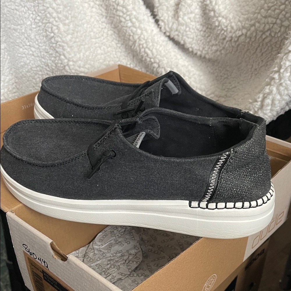 Hey Dude Women's Charcoal Sneakers - Picture 4 of 8